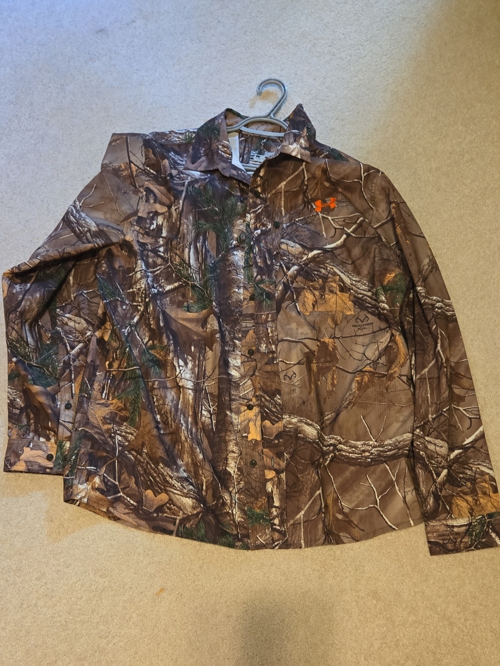 Under Armour Realtree Loose Fit All Season Gear Long Sleeve Button-down Mens XL